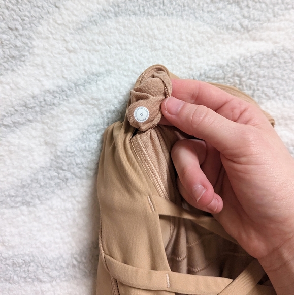 Lululemon Energy Bra - Picture 3 of 3